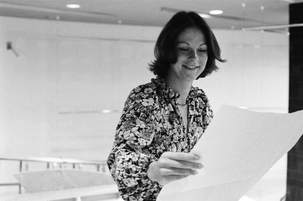 Christie Hefner in unfinished Playboy Club - Ray Burley for Chicago Sun-Times