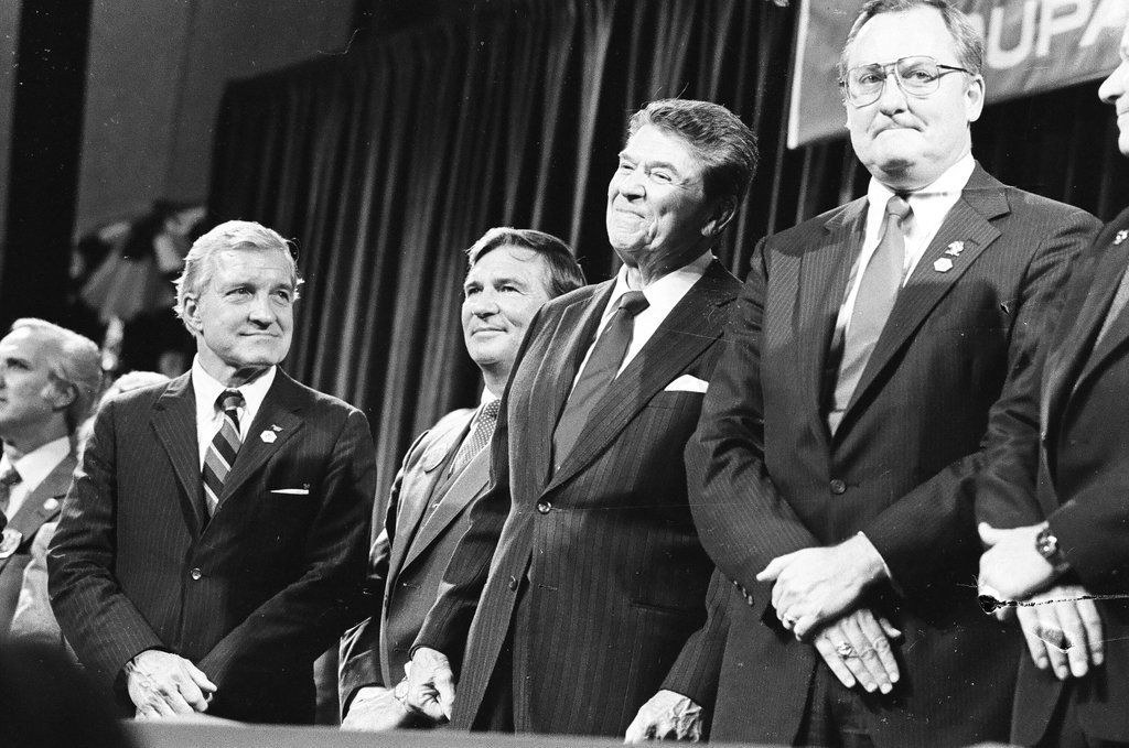 President Ronald Reagan speaks at the College of DuPage - Al Podgorski for Chicago Sun-Times