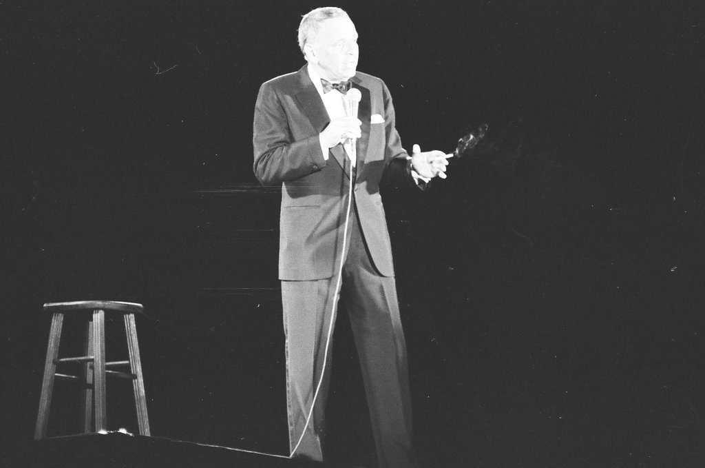 Frank Sinatra performs at ChicagoFest - Phil Velasquez for Chicago Sun-Times