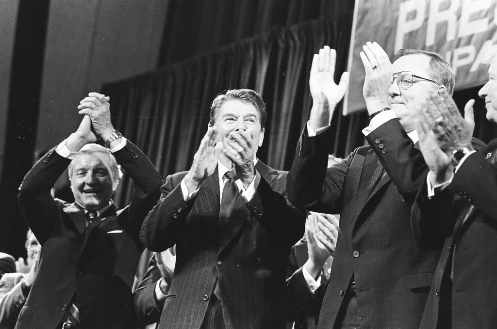 President Ronald Reagan speaks at the College of DuPage - Al Podgorski for Chicago Sun-Times