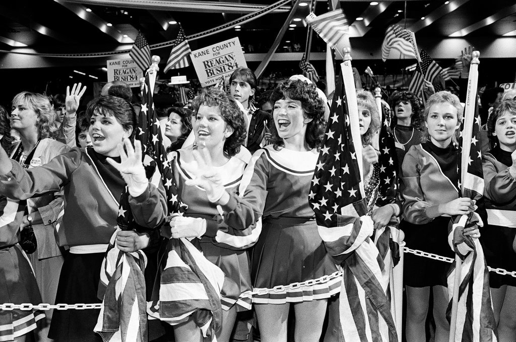 President Ronald Reagan speaks at the College of DuPage - Al Podgorski for Chicago Sun-Times