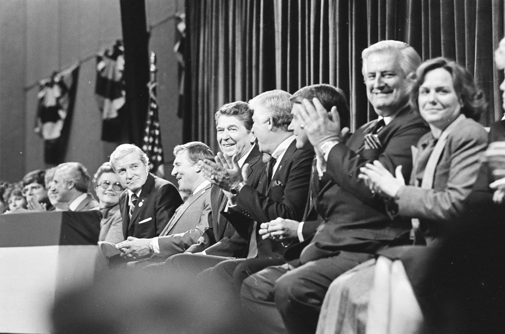 President Ronald Reagan speaks at the College of DuPage - Al Podgorski for Chicago Sun-Times
