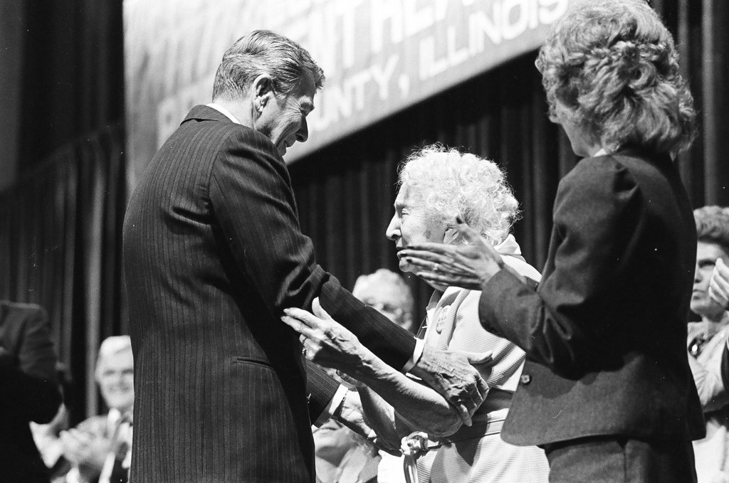 President Ronald Reagan speaks at the College of DuPage - Al Podgorski for Chicago Sun-Times