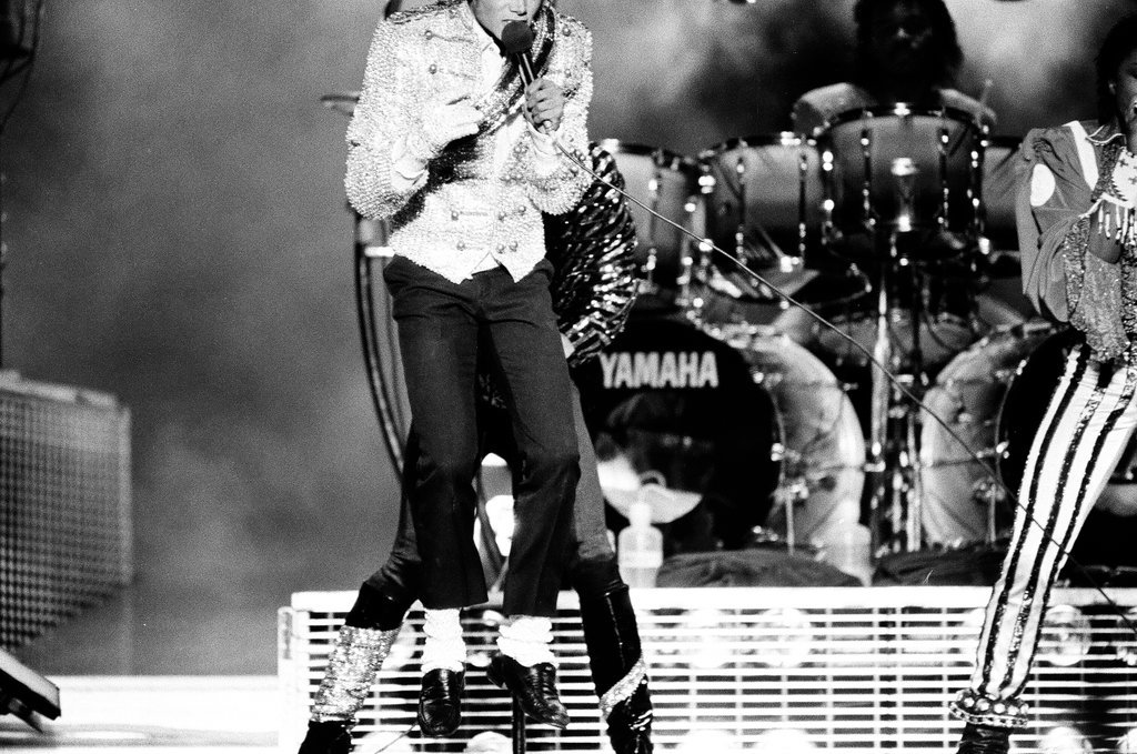 Michael Jackson concert at Comiskey Park - Bob (Robert) Black for Chicago Sun-Times