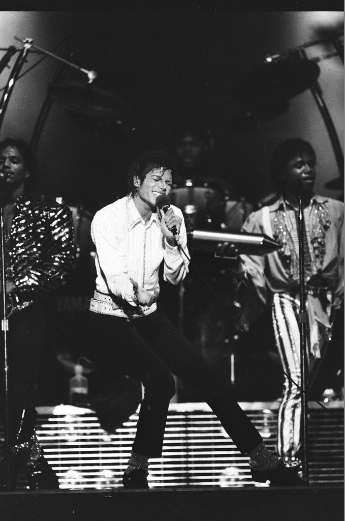 Michael Jackson concert at Comiskey Park - Bob (Robert) Black for Chicago Sun-Times