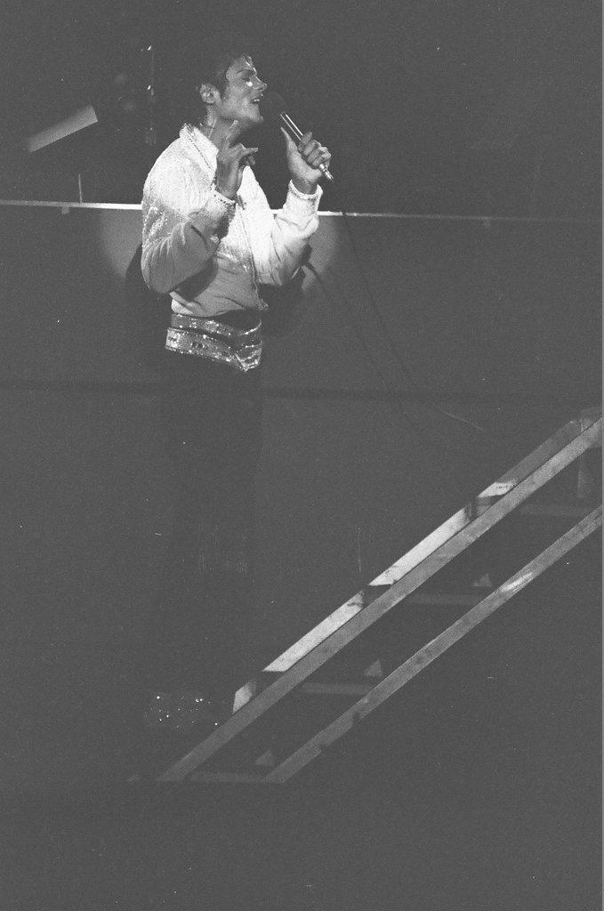 Michael Jackson concert at Comiskey Park - Bob (Robert) Black for Chicago Sun-Times