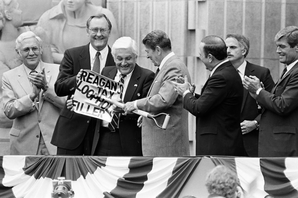 Ronald Reagan speaks at Bloom Township High School - Nancy Stuenkel for Chicago Sun-Times