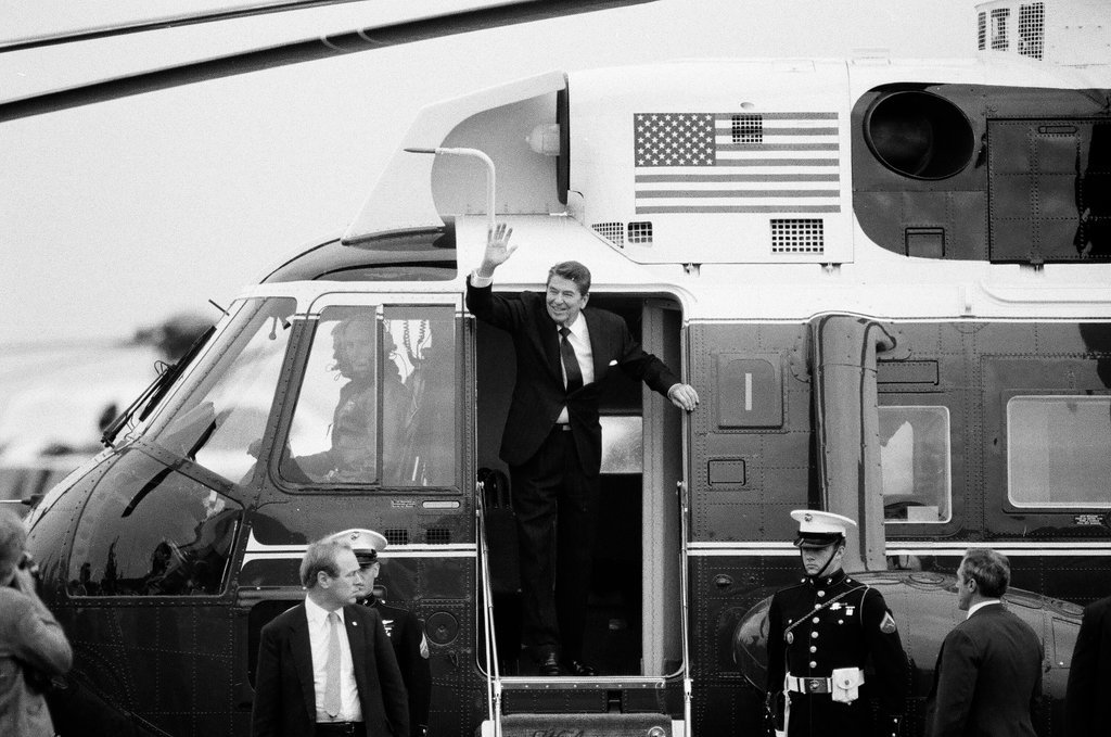 President Ronald Reagan tours WILCO Area Career Center - Al Podgorski for Chicago Sun-Times