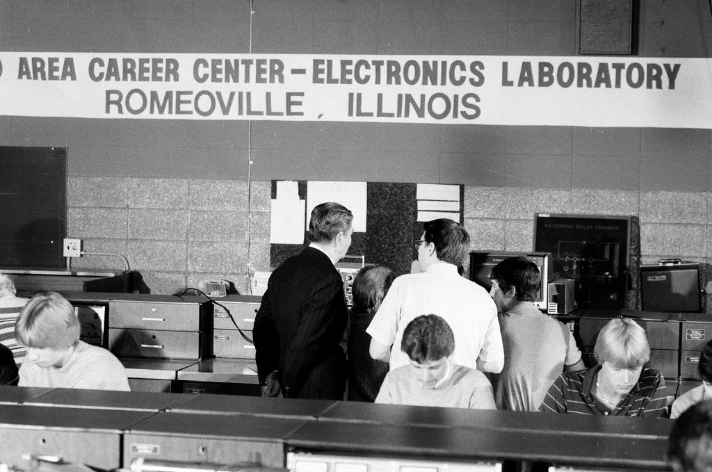 President Ronald Reagan tours WILCO Area Career Center - Al Podgorski for Chicago Sun-Times