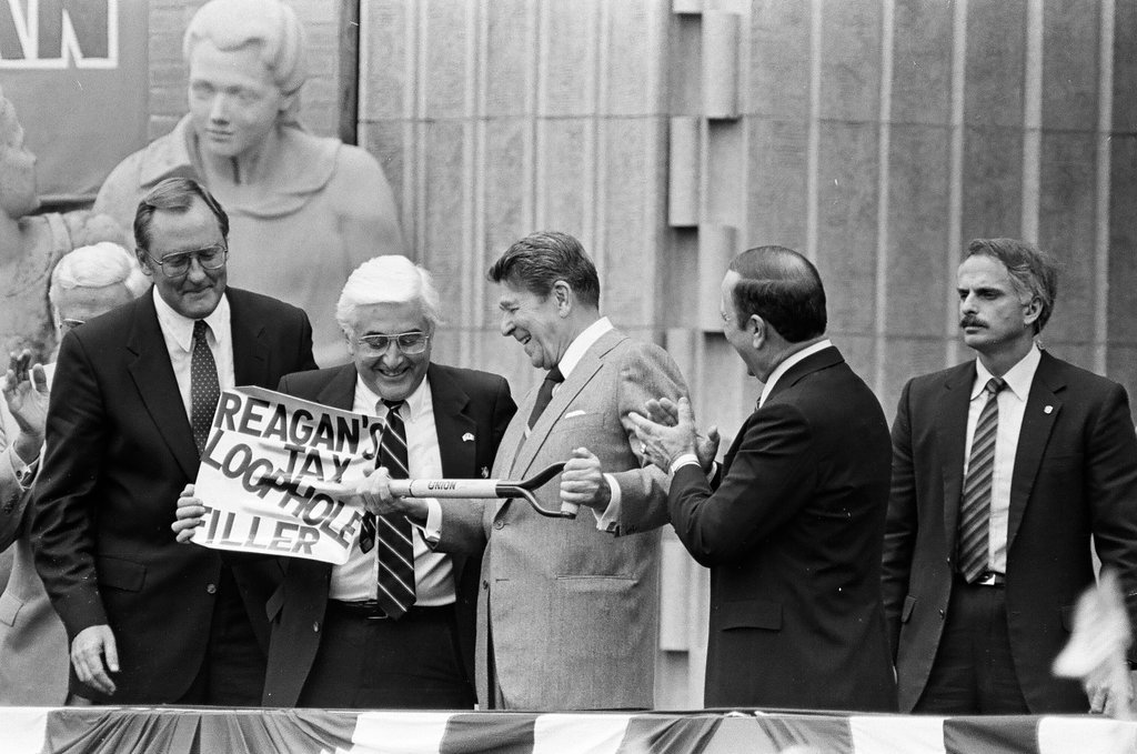 Ronald Reagan speaks at Bloom Township High School - Nancy Stuenkel for Chicago Sun-Times