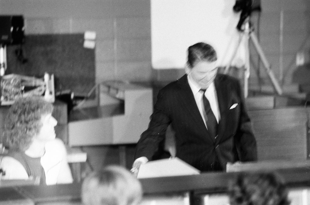 President Ronald Reagan tours WILCO Area Career Center - Al Podgorski for Chicago Sun-Times