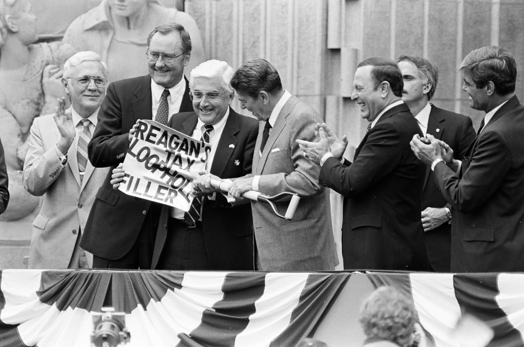 Ronald Reagan speaks at Bloom Township High School - Nancy Stuenkel for Chicago Sun-Times