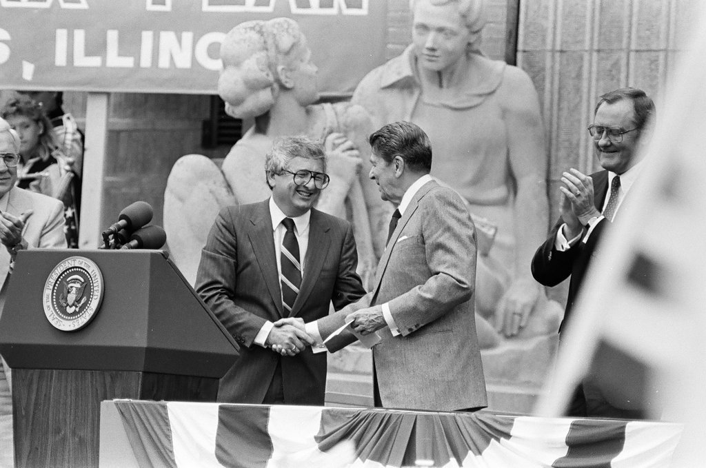 Ronald Reagan speaks at Bloom Township High School - Nancy Stuenkel for Chicago Sun-Times