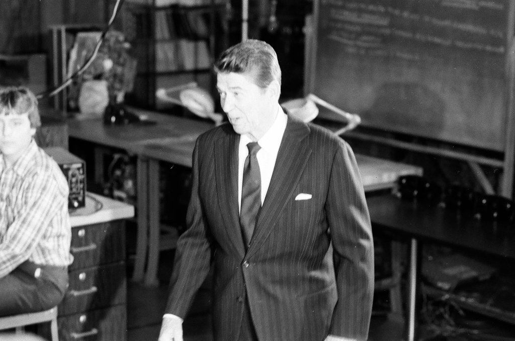President Ronald Reagan tours WILCO Area Career Center - Al Podgorski for Chicago Sun-Times