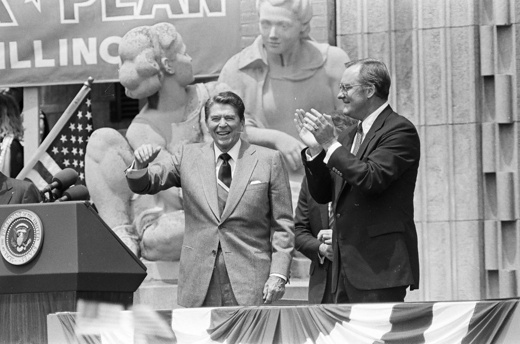 Ronald Reagan speaks at Bloom Township High School - Nancy Stuenkel for Chicago Sun-Times