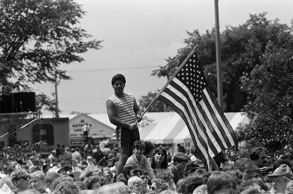 Ronald Reagan speaks at Bloom Township High School - Nancy Stuenkel for Chicago Sun-Times