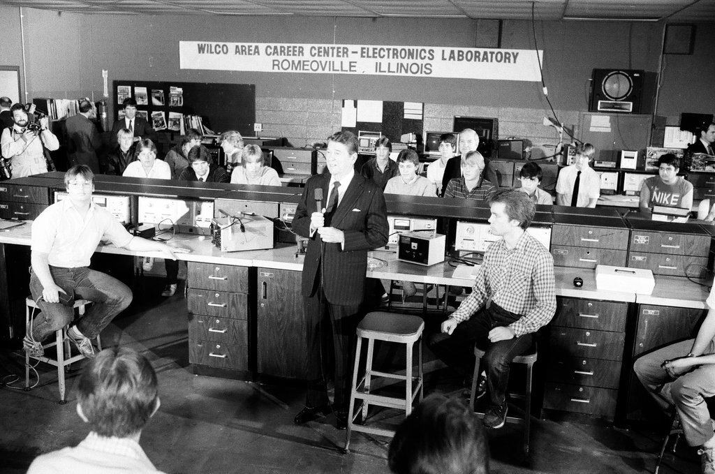 President Ronald Reagan tours WILCO Area Career Center - Al Podgorski for Chicago Sun-Times