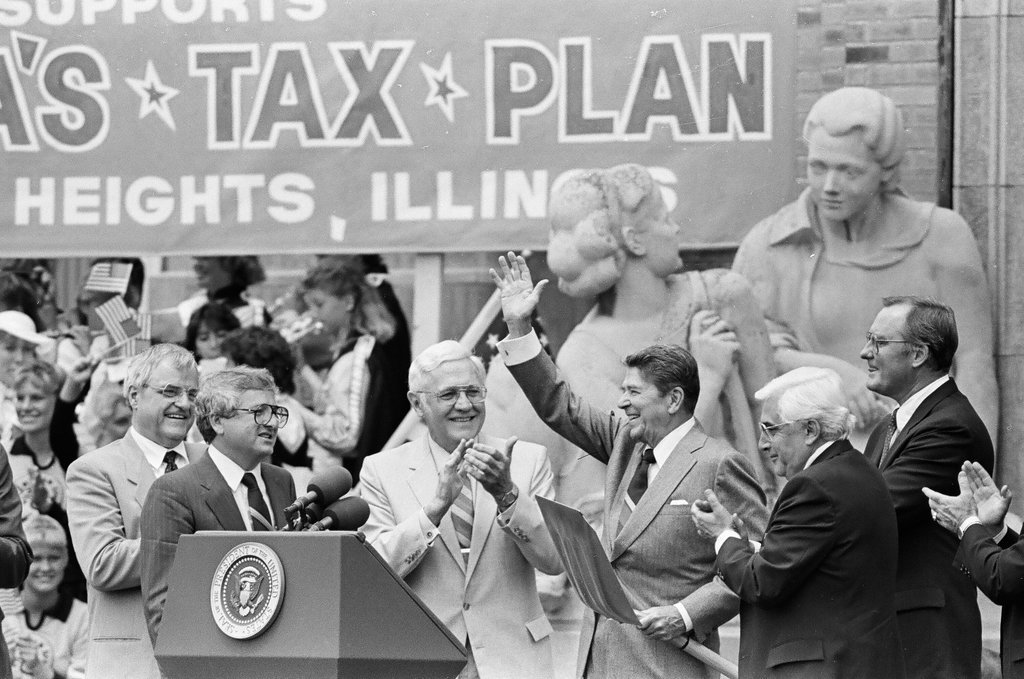 Ronald Reagan speaks at Bloom Township High School - Jarvinen for Chicago Sun-Times
