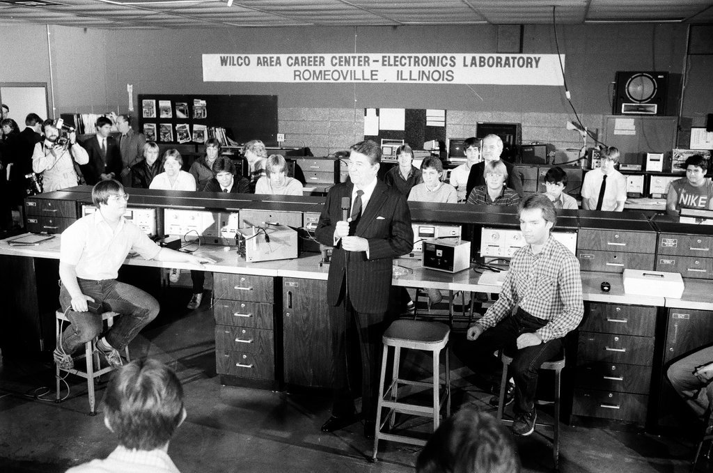 President Ronald Reagan tours WILCO Area Career Center - Al Podgorski for Chicago Sun-Times