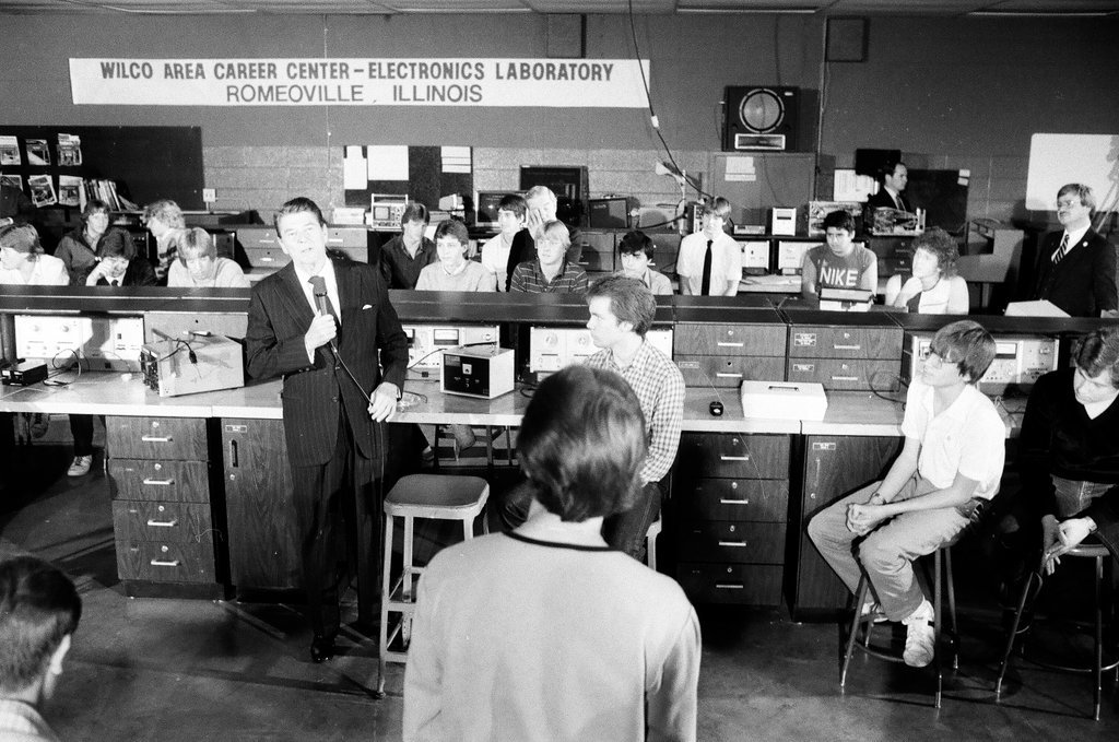 President Ronald Reagan tours WILCO Area Career Center - Al Podgorski for Chicago Sun-Times