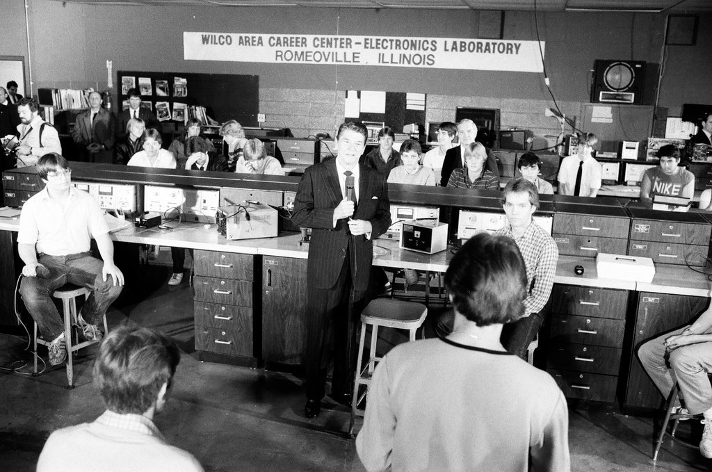 President Ronald Reagan tours WILCO Area Career Center - Al Podgorski for Chicago Sun-Times