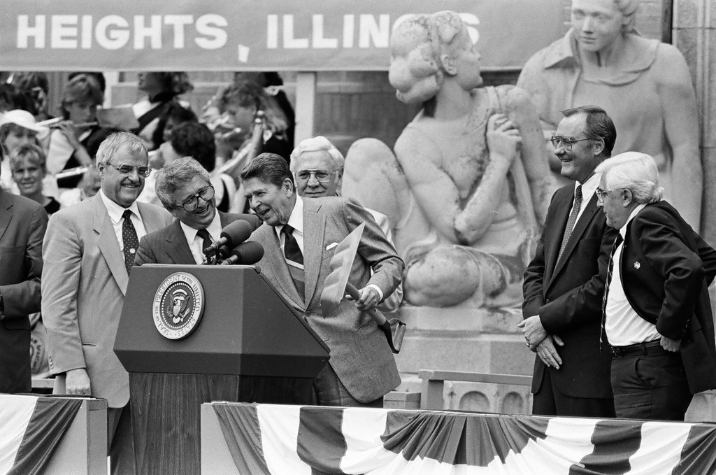 Ronald Reagan speaks at Bloom Township High School - Jarvinen for Chicago Sun-Times