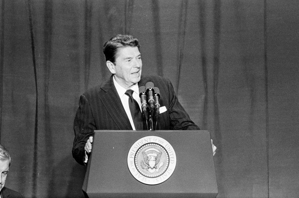 President Ronald Reagan speaks at Bolingbrook High School - Jarvinen for Chicago Sun-Times