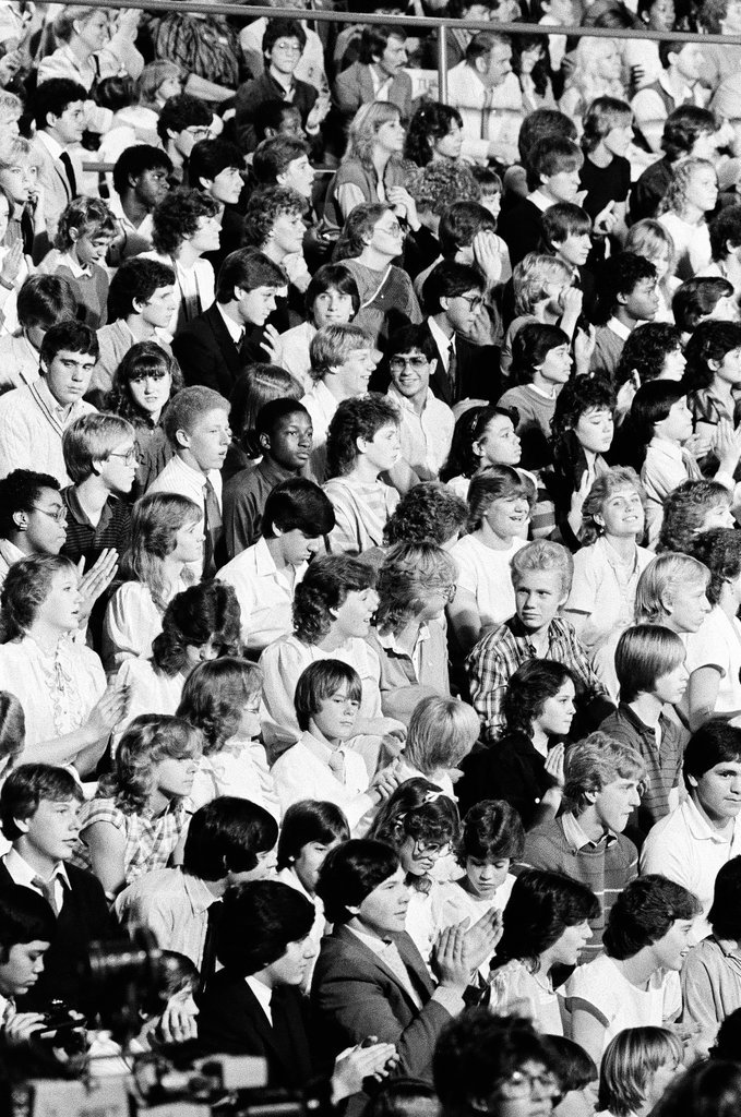 President Ronald Reagan speaks at Bolingbrook High School - Jarvinen for Chicago Sun-Times