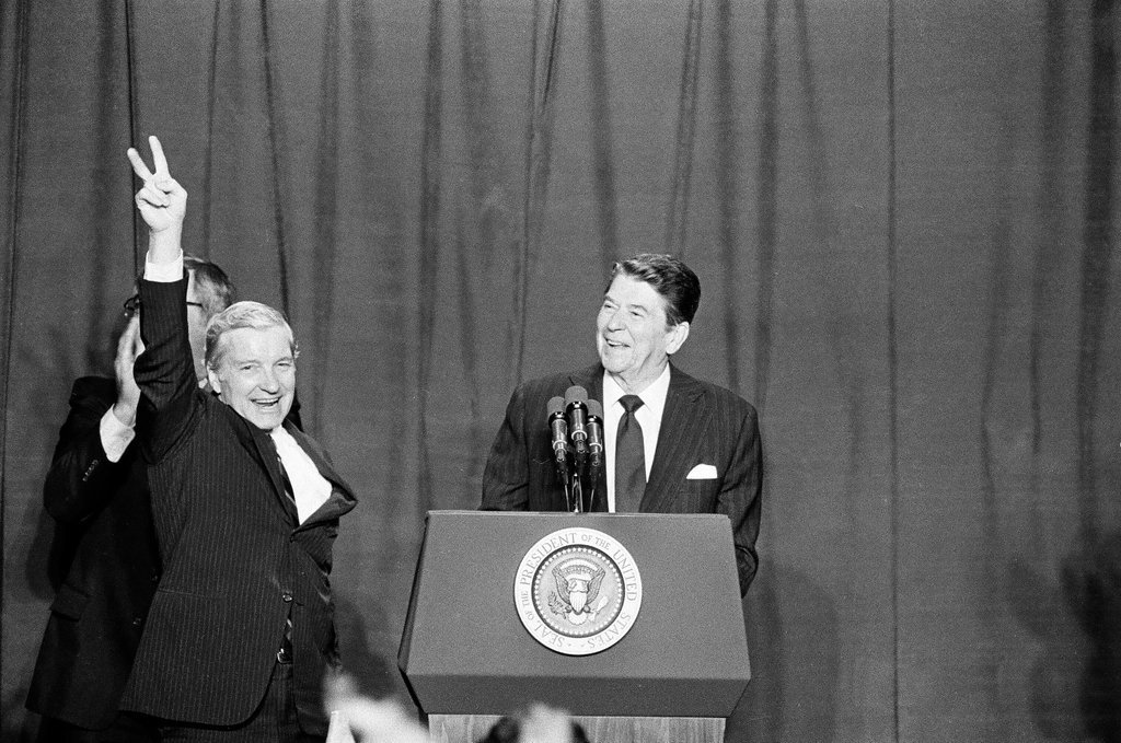 President Ronald Reagan speaks at Bolingbrook High School - Jarvinen for Chicago Sun-Times