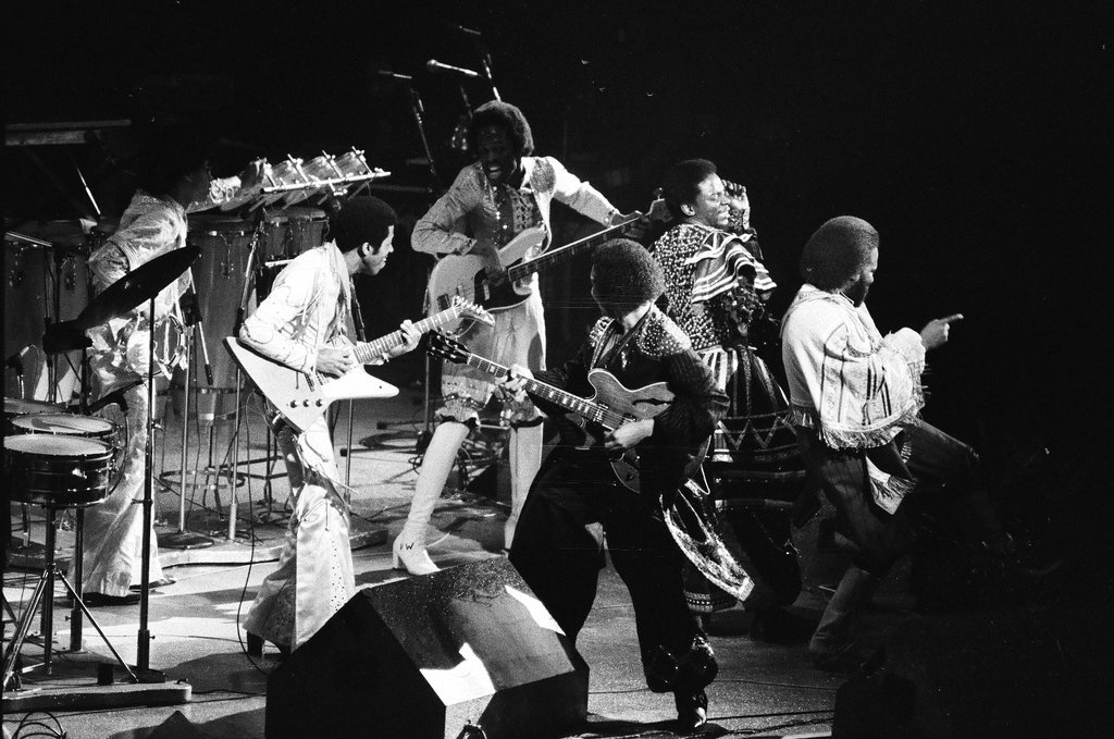Earth Wind and Fire performs at Chicago Stadium - Perry C. Riddle for Chicago Sun-Times