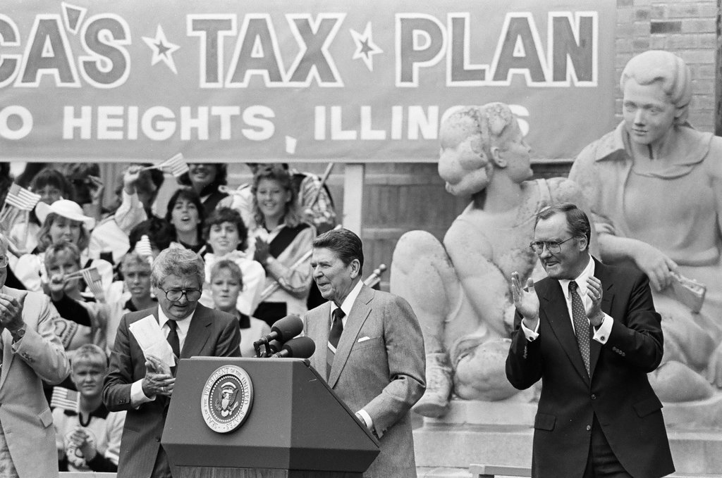 Ronald Reagan speaks at Bloom Township High School - Jarvinen for Chicago Sun-Times
