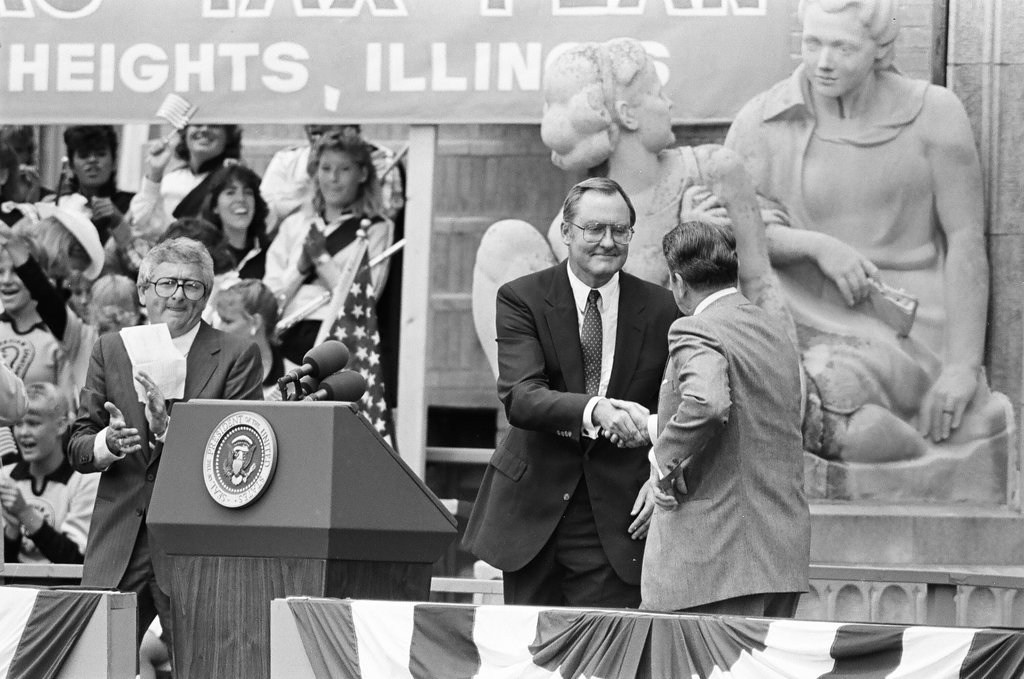 Ronald Reagan speaks at Bloom Township High School - Jarvinen for Chicago Sun-Times