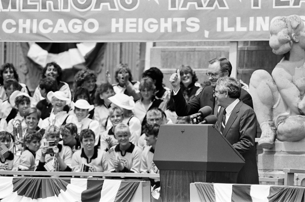 Ronald Reagan speaks at Bloom Township High School - Jarvinen for Chicago Sun-Times