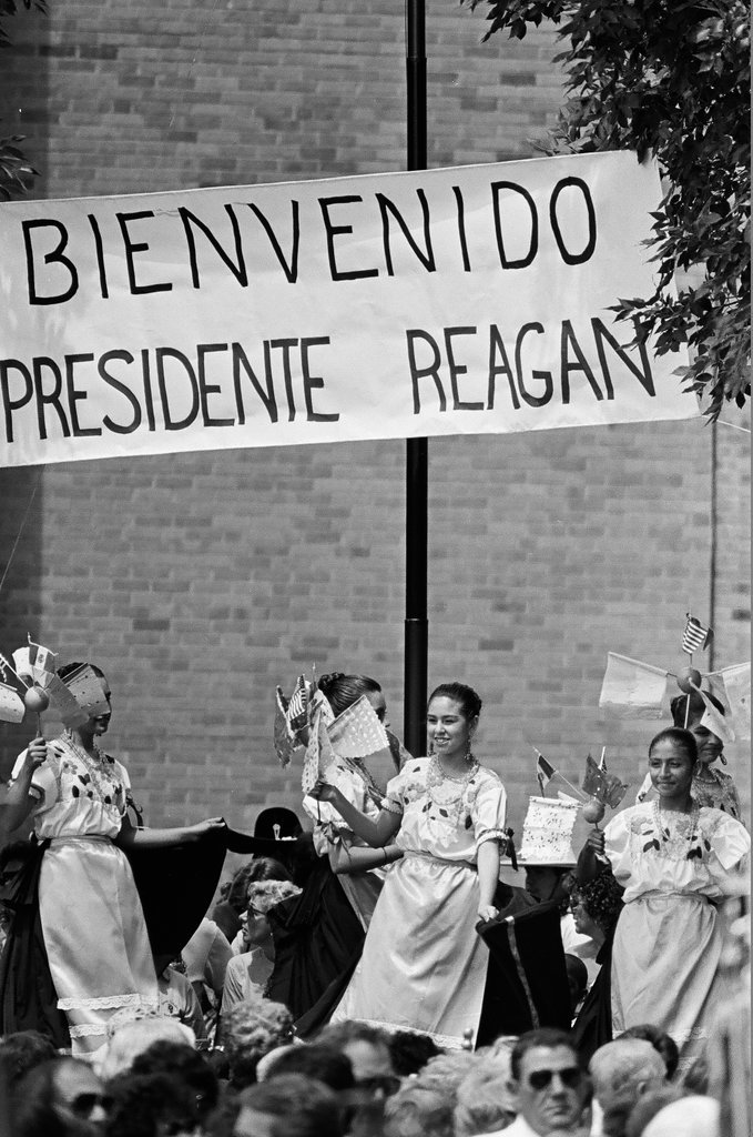 Ronald Reagan speaks at Bloom Township High School - Jarvinen for Chicago Sun-Times
