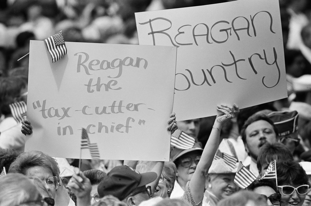Ronald Reagan speaks at Bloom Township High School - Jarvinen for Chicago Sun-Times