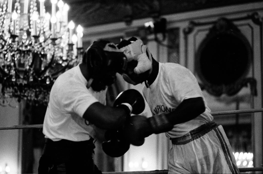 Sugar Ray Seales training match - John H. White for Chicago Sun-Times