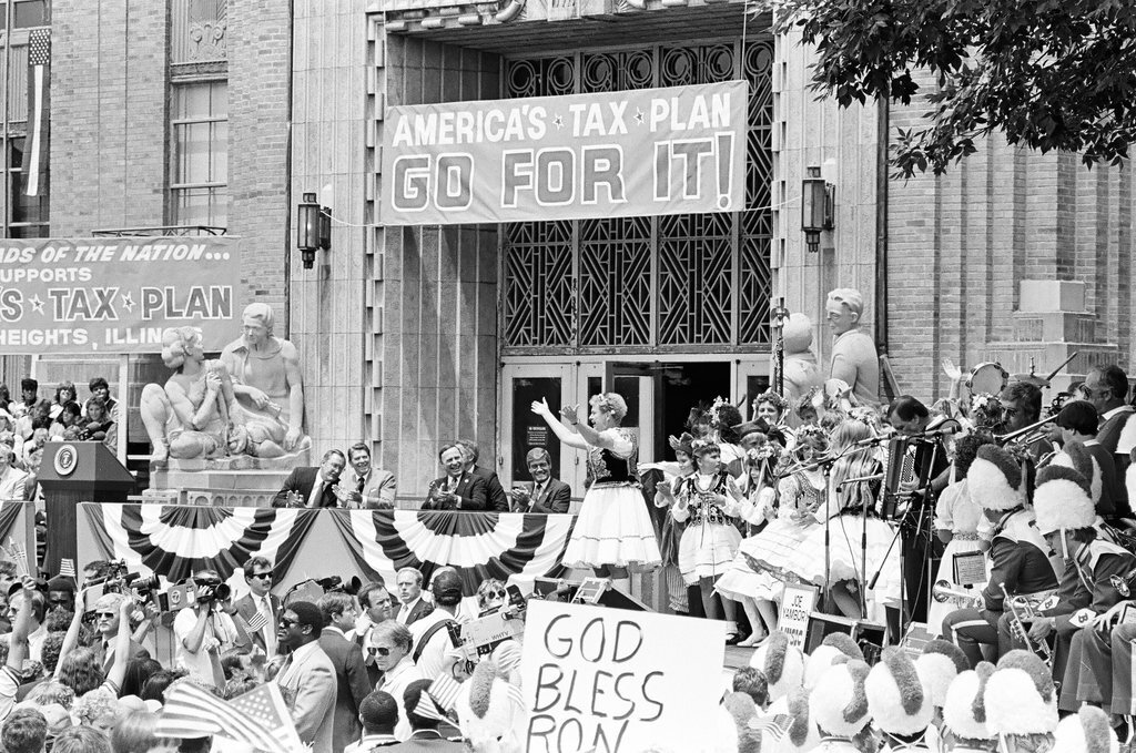 Ronald Reagan speaks at Bloom Township High School - Jarvinen for Chicago Sun-Times