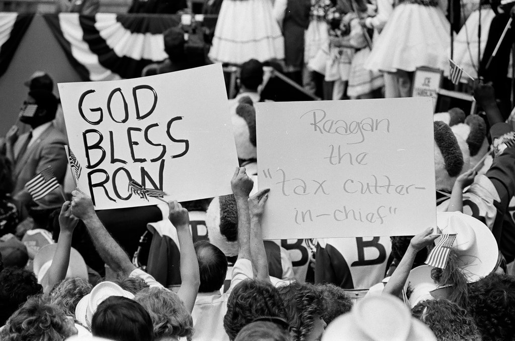 Ronald Reagan speaks at Bloom Township High School - Jarvinen for Chicago Sun-Times