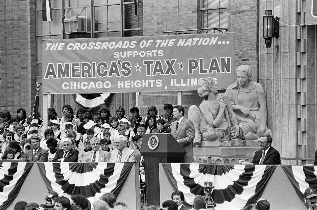 Ronald Reagan speaks at Bloom Township High School - Jarvinen for Chicago Sun-Times