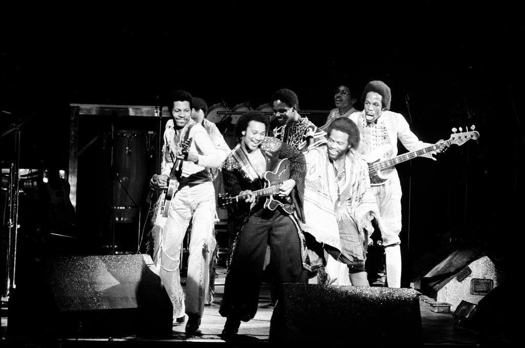 Earth Wind and Fire performs at Chicago Stadium - Perry C. Riddle for Chicago Sun-Times