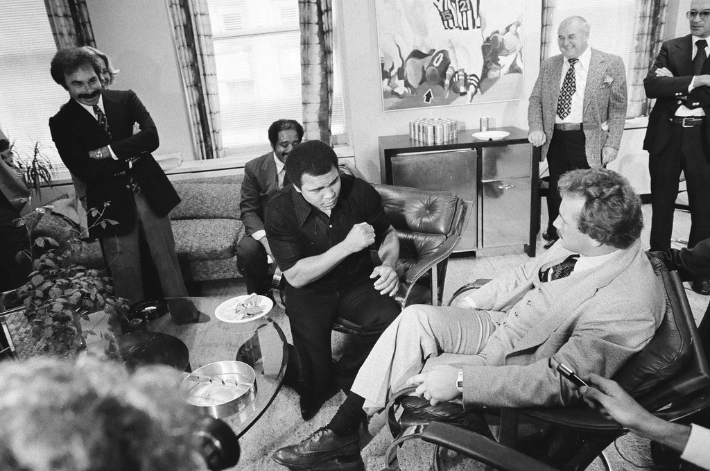 Muhammad Ali and Scott Ledoux at press conference - Don Bierman for Chicago Sun-Times