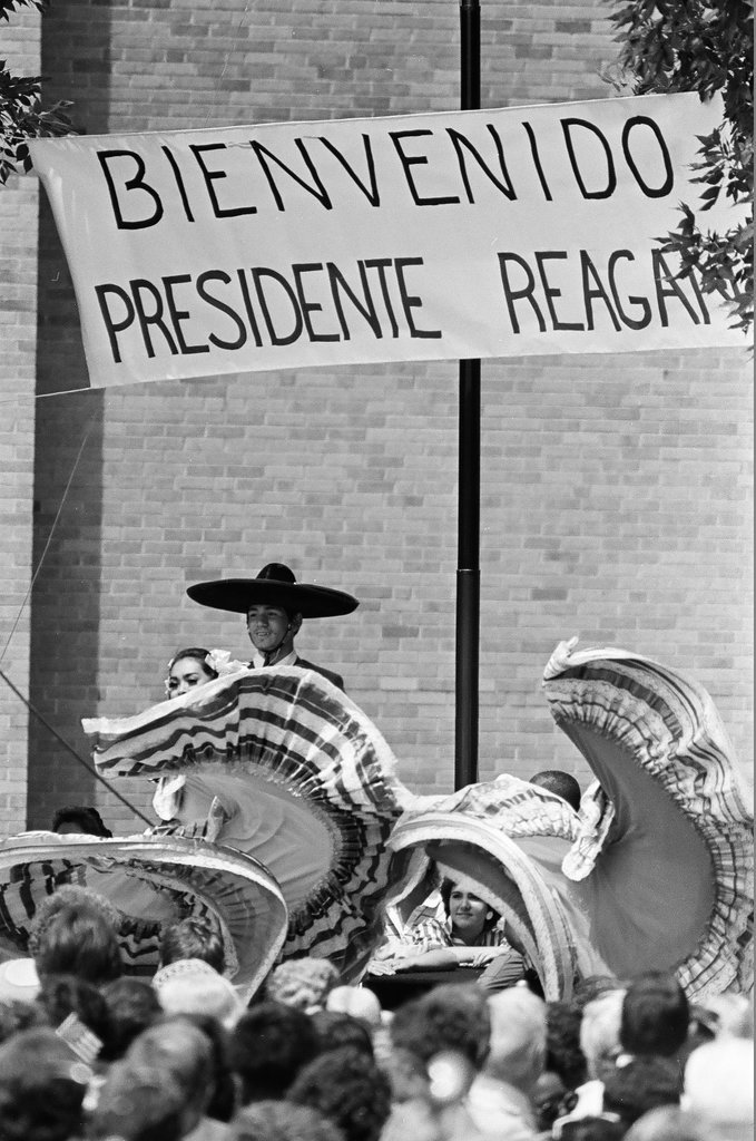 Ronald Reagan speaks at Bloom Township High School - Jarvinen for Chicago Sun-Times