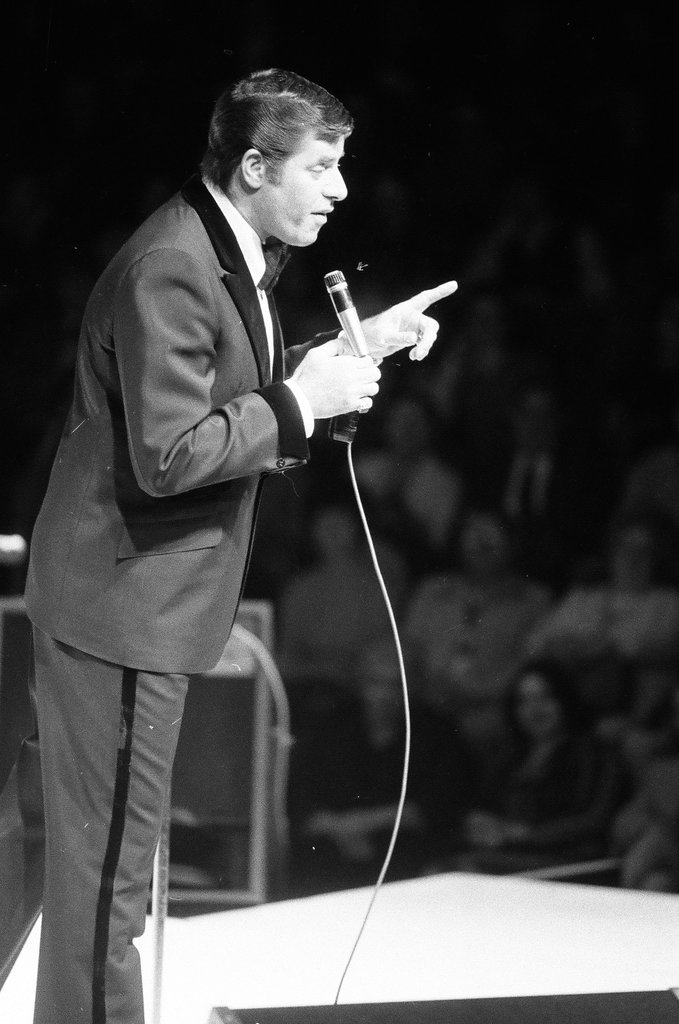 Jerry Lewis  performs at Mill Run - Chuck (Charles) Kirman for Chicago Sun-Times