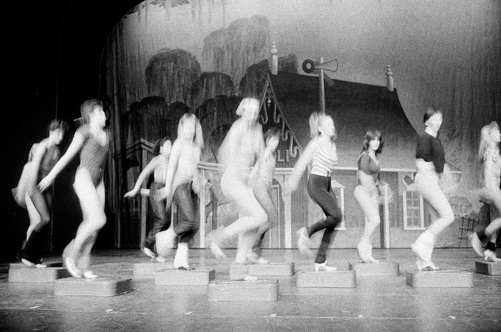 Mickey Rooney attends Sugar Babies rehearsal - Reeve for Chicago Sun-Times