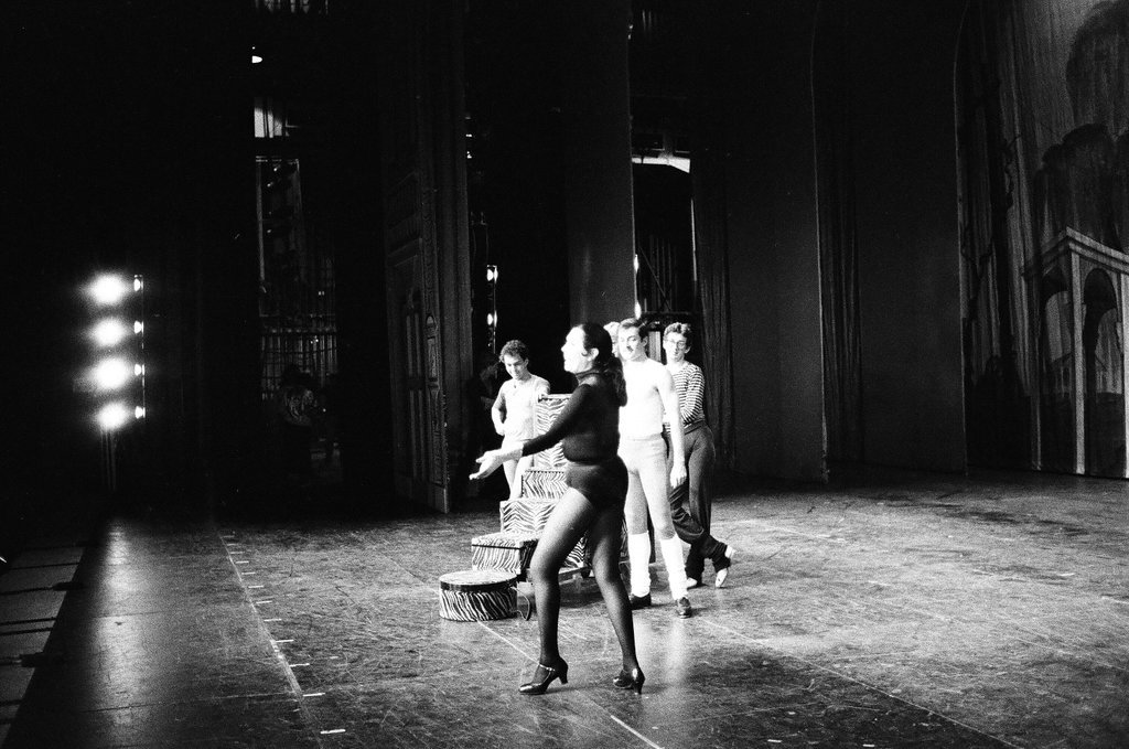 Mickey Rooney attends Sugar Babies rehearsal - Reeve for Chicago Sun-Times