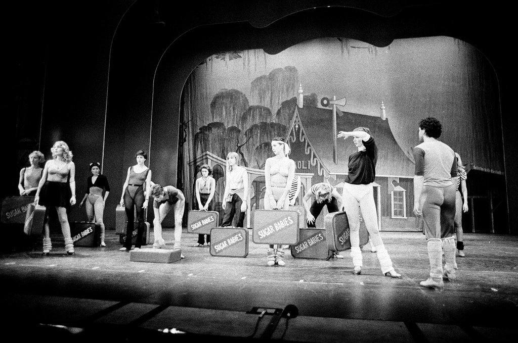 Mickey Rooney attends Sugar Babies rehearsal - Reeve for Chicago Sun-Times