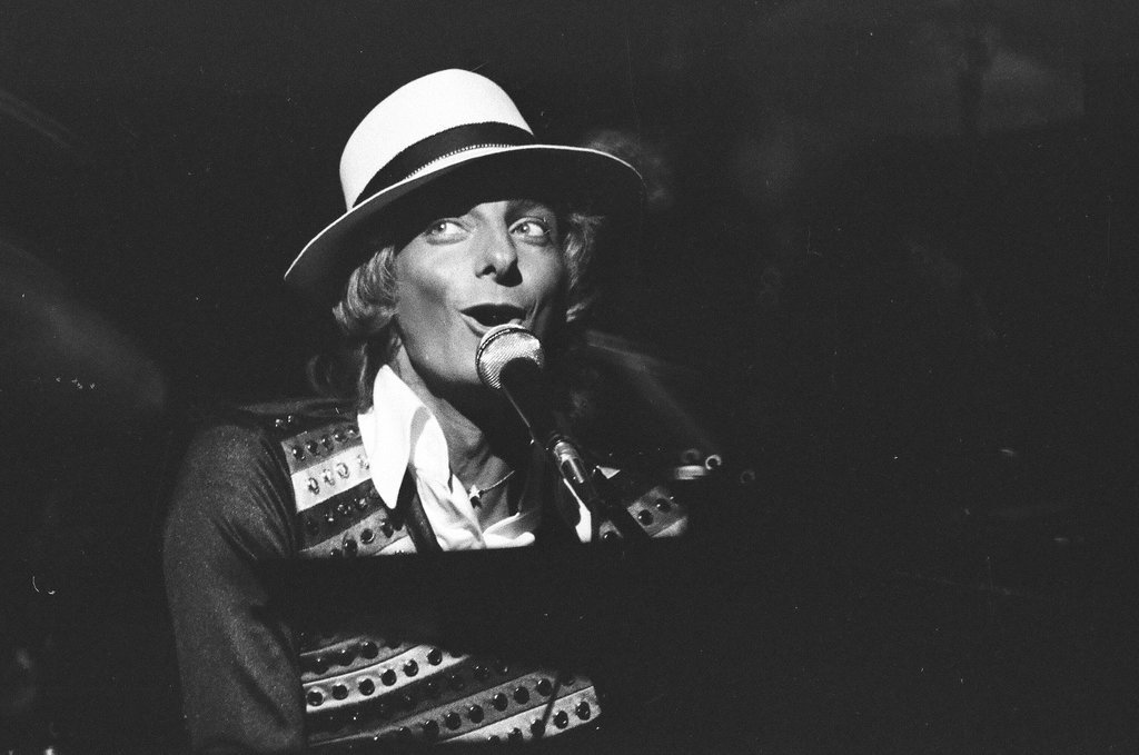 Barry Manilow performs at Auditorium Theatre - Don Bierman for Chicago Sun-Times