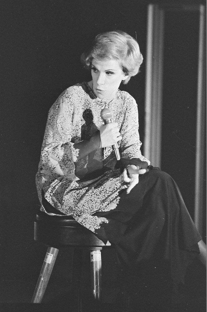 Joan Rivers performs at the Blue Max - Richard Derk for Chicago Sun-Times