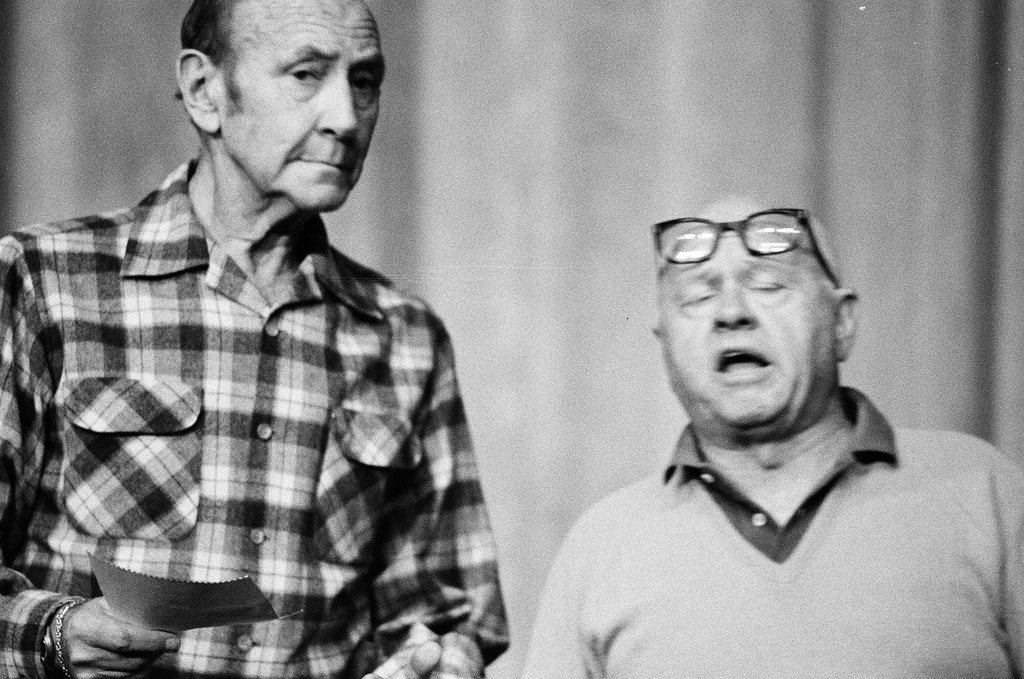 Mickey Rooney attends Sugar Babies rehearsal - Reeve for Chicago Sun-Times