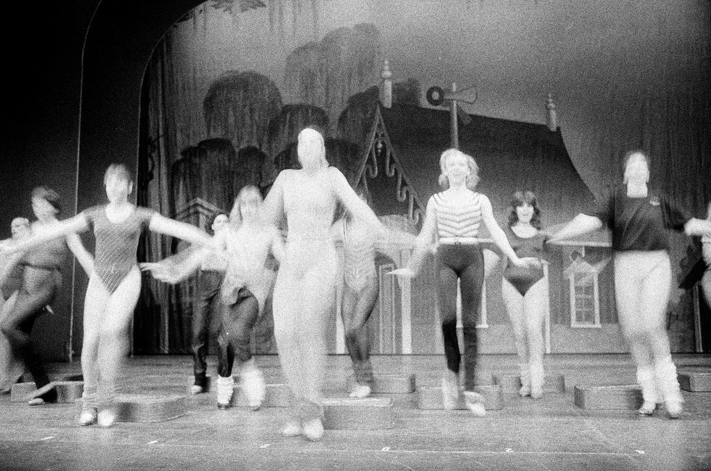 Mickey Rooney attends Sugar Babies rehearsal - Reeve for Chicago Sun-Times